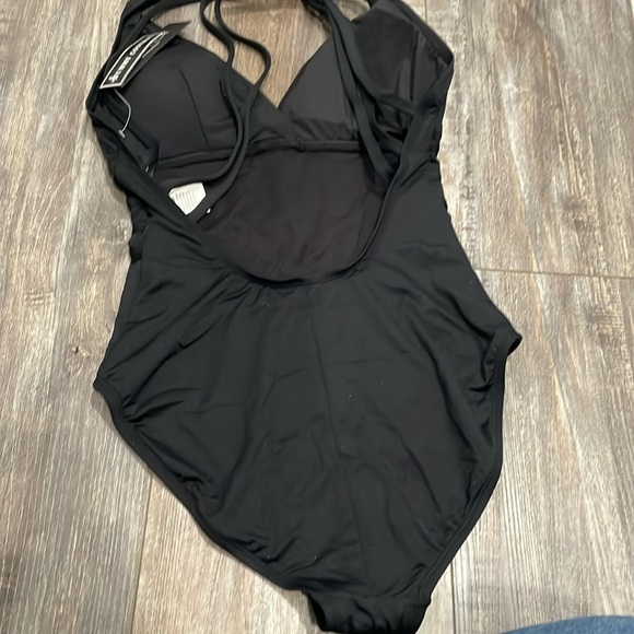 La Blanca Island Goddess Multi-Strap Cross-Back One Piece Swimsuit Size 10 NEW - Picture 9 of 12